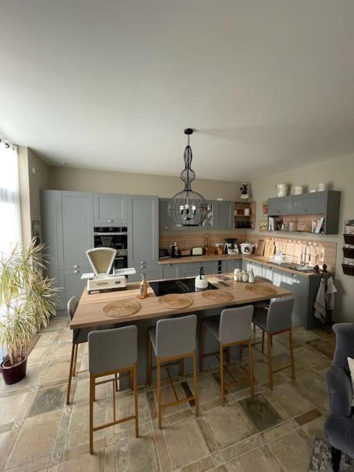 Le Pigeonnier / Gite De Charme 1 A 4 Pers 80 M² Cambrai Extérieur photo