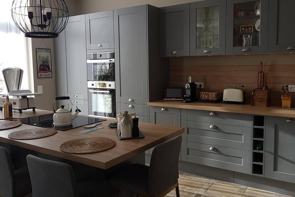 Le Pigeonnier / Gite De Charme 1 A 4 Pers 80 M² Cambrai Extérieur photo